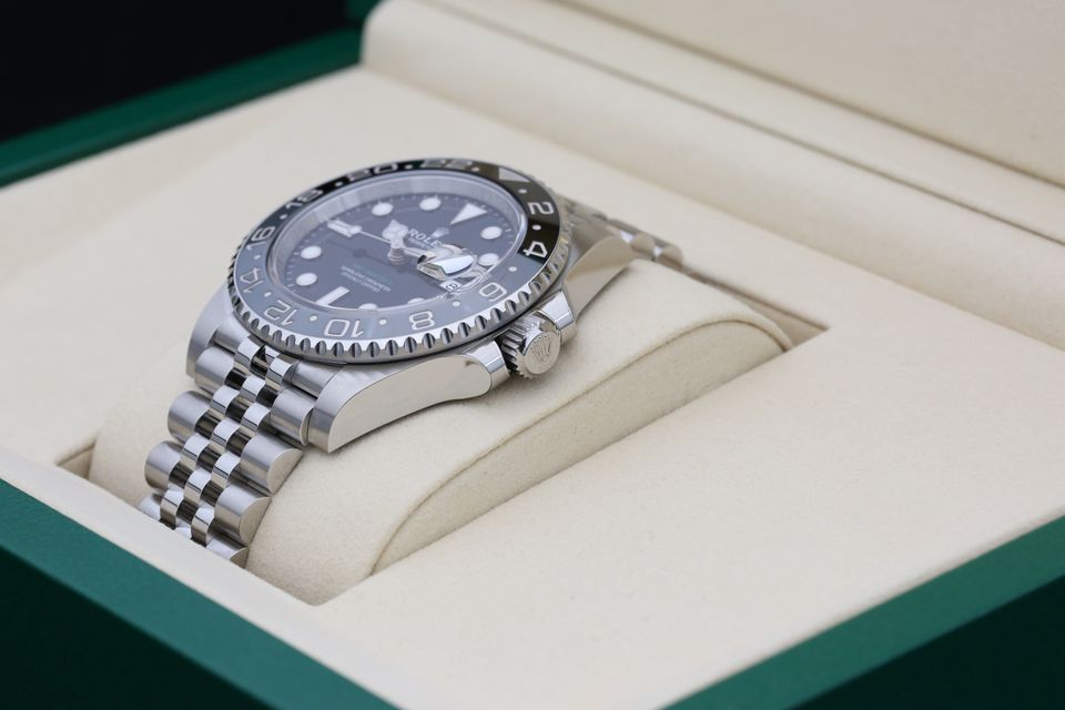 Rolex GMT Master II 126710 GRNR Image 6